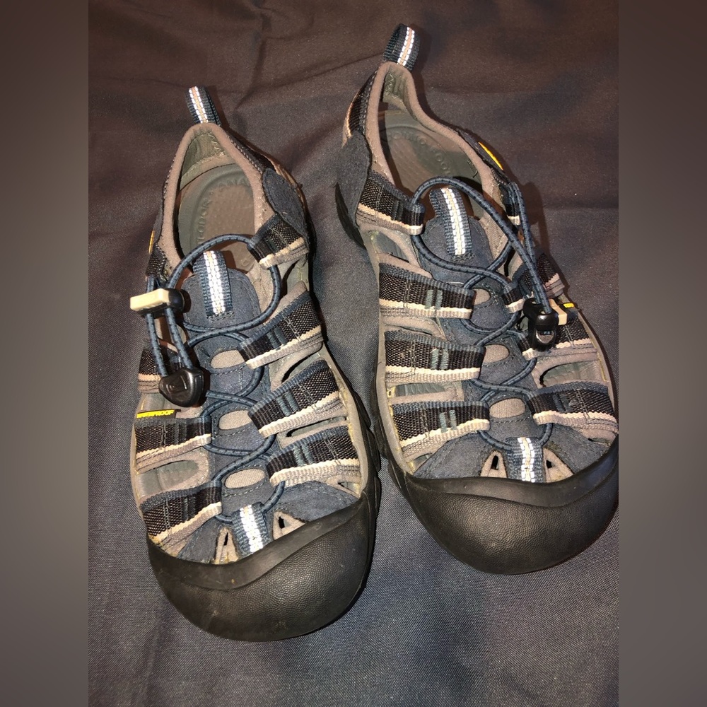 Keen Hiking Sandals 7.5